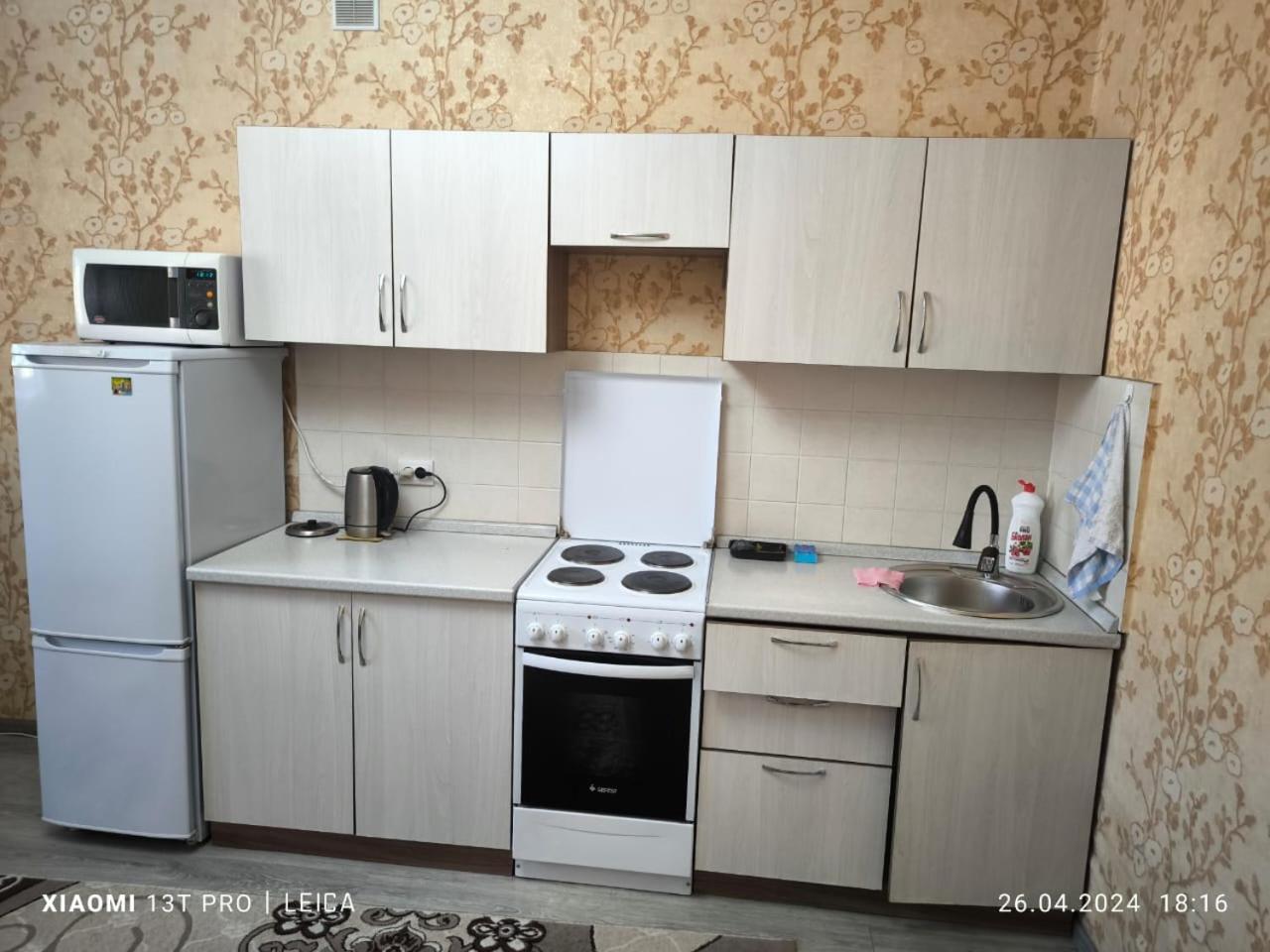 Уютная Квартира Комфорт Класса112 Astana Bagian luar foto