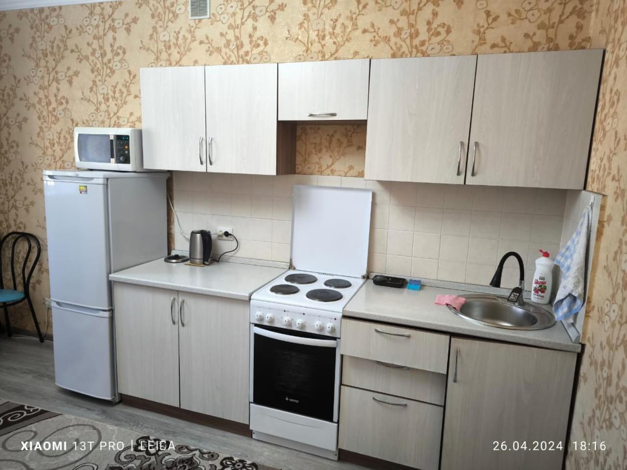 Уютная Квартира Комфорт Класса112 Astana Bagian luar foto