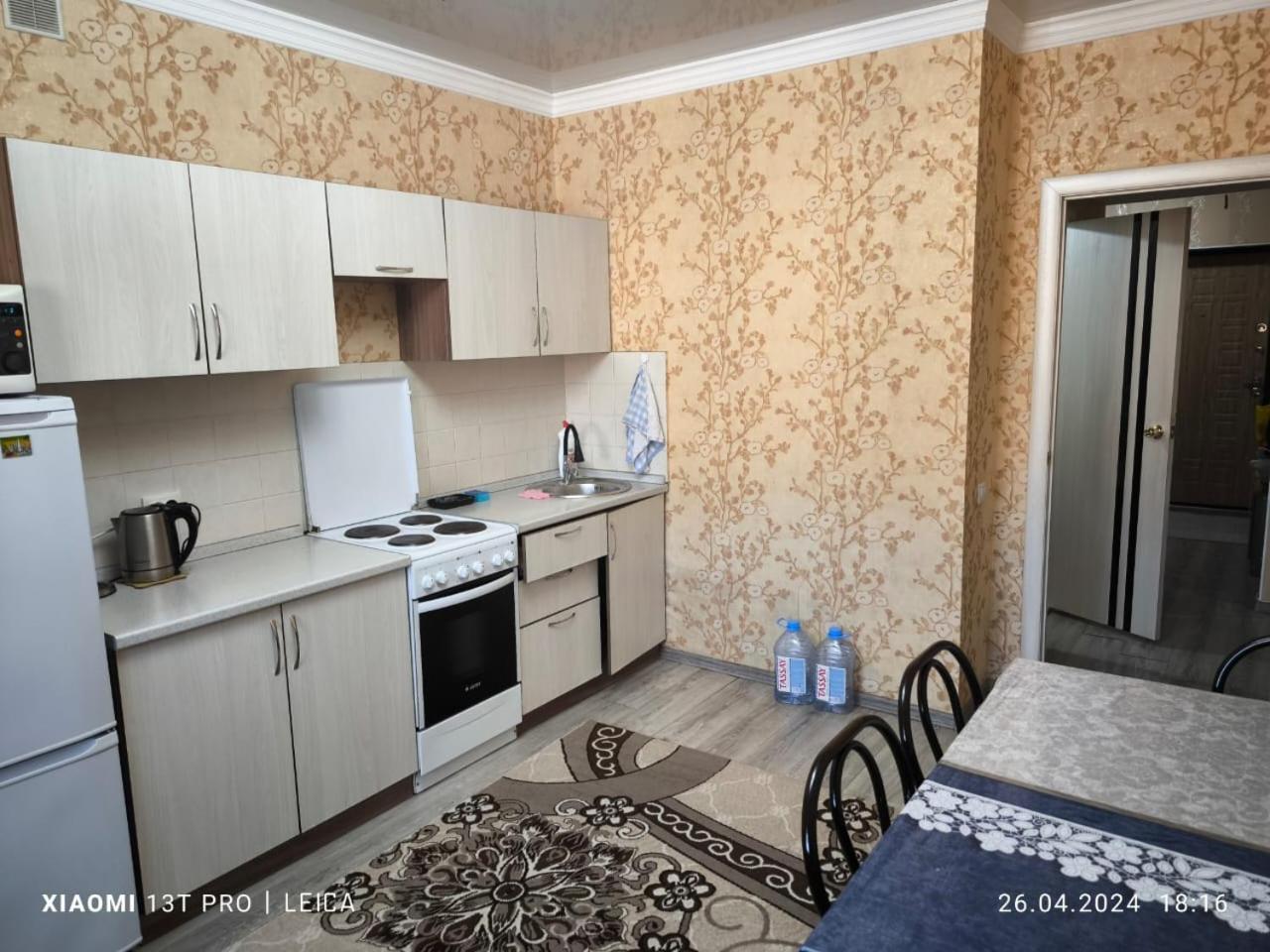 Уютная Квартира Комфорт Класса112 Astana Bagian luar foto